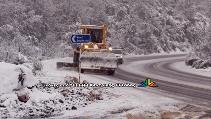 Έντονη χιονόπτωση στον δρόμο προς το Μπράλο