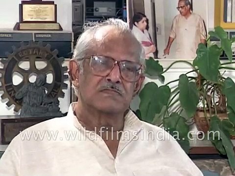 Hrishikesh Mukherjee says _They are all human beings why do you consider them as stars__