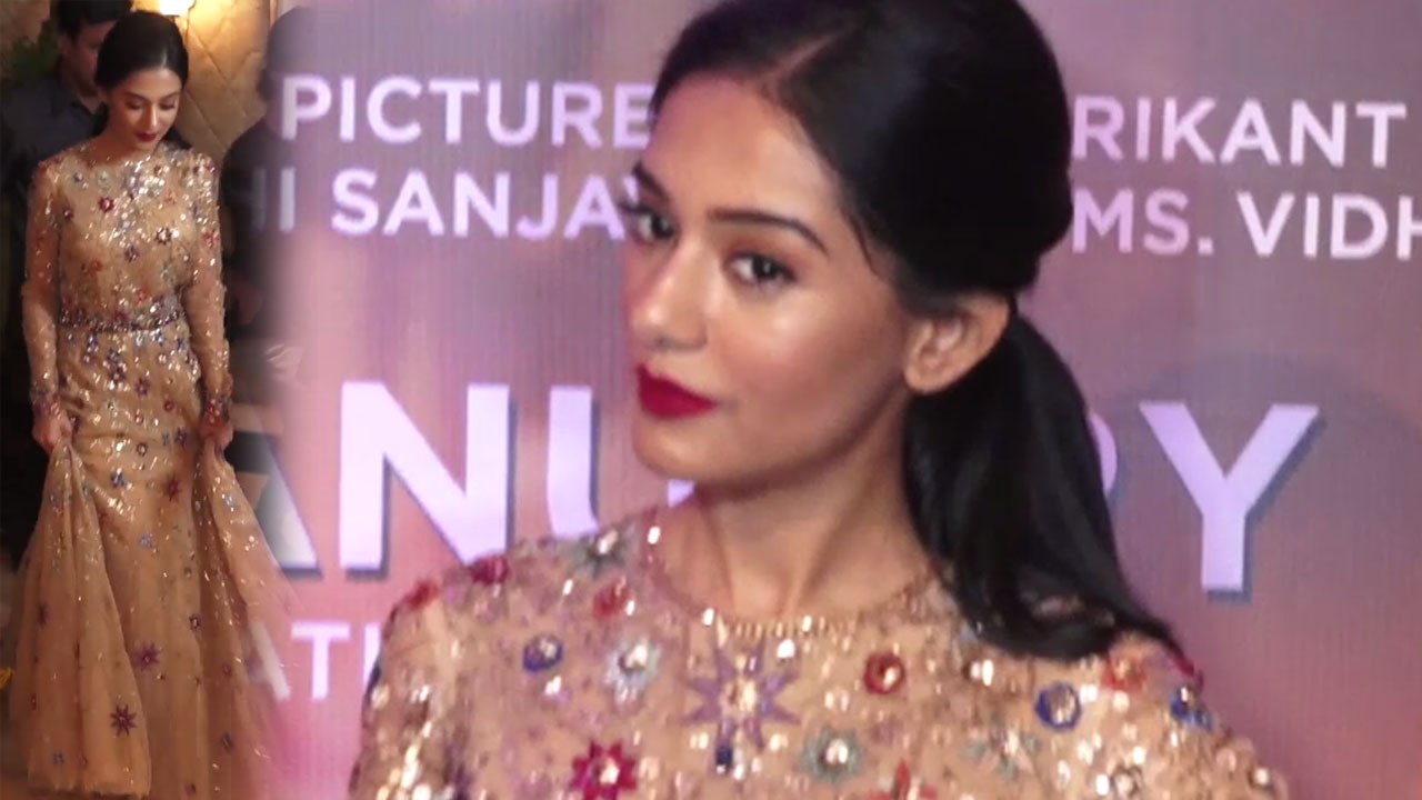 Amrita Rao looks stunning in a peach dress at Thackeray Music Launch | FilmiBeat