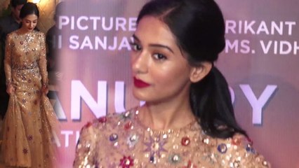 Amrita Rao looks stunning in a peach dress at Thackeray Music Launch | FilmiBeat
