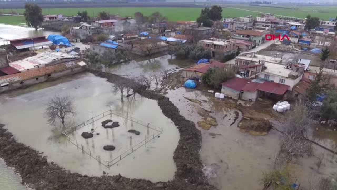 Hatay'da Baraj Kapakları Açıldı, Mahalle Sular Altında Kaldı