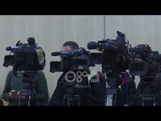 Ora News - Basha, Ramës: Ndal represionin ndaj studentëve, po shtyn vendin drejt konfliktit civil