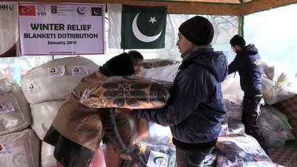 Filistinli ailelere battaniye yardımı - KİLİS