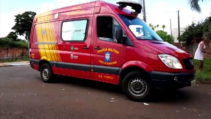 Colisão entre carros deixa mulher ferida no Universitário