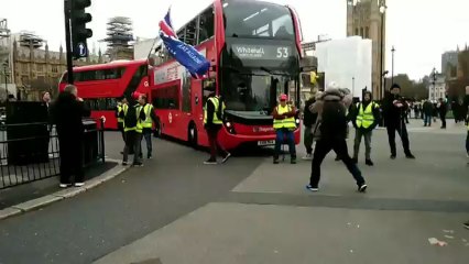 Marcha de 'chalecos amarillos' contra el Gobierno May en Londres.