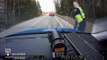 L'efficacité de ce policier estonien qui déploie une herse pour stopper un chauffard !