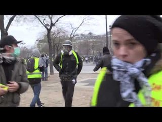 Protesta në Francë, përleshje pranë Harkut të Triumfit  - Top Channel Albania - News - Lajme