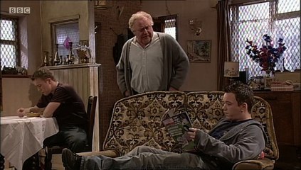 High Hopes S1-E2 To Catch a Thief