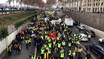 Yellow Vest protests in France hit with tear gas