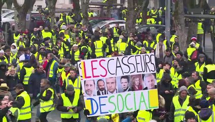 The "Yellow Vests" take to the streets of Bourges