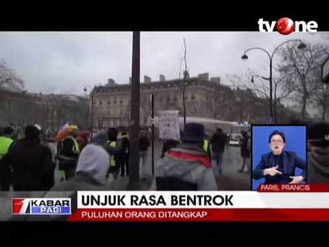 Mencekam, Demonstran Rompi Kuning Bentrok Lagi dengan Polisi