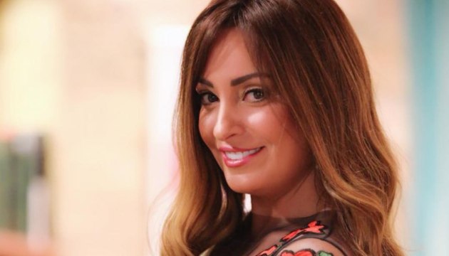 شاهدوا نرمين الفقي تشعل الأجواء باندمجها مع أغنية 3 دقات في الكواليس