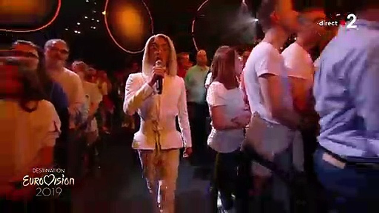 Grand favori des réseaux sociaux, Bilal Hassani cartonne avec "Roi" lors de "Destination Eurovision"