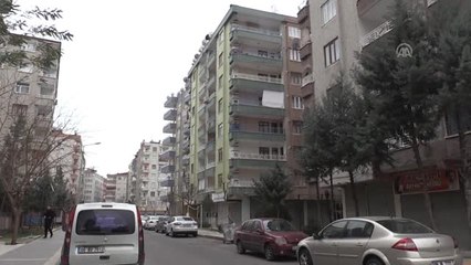 Kolinin İçinde Erkek Cesedi Bulundu