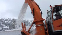 Antalya-Konya karayolunda karla mücadele çalışmalarına devam ediliyor