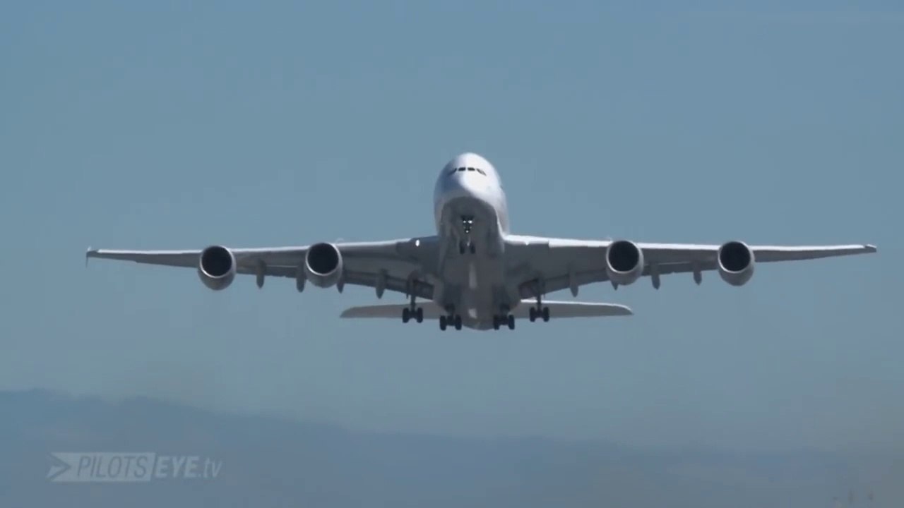Pilotseyetv   Lufthansa Airbus A380   Departure from San Francisco [English Subtitles]