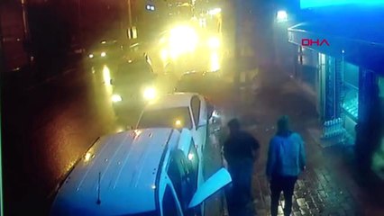 Bursa Önce Makas Attı, Sonra 3 Araca Çarptı