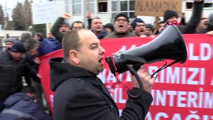 İstanbul- Uzel Traktörün Eski Çalışanlarından Fabrika Önünde Tazminat Protestosu