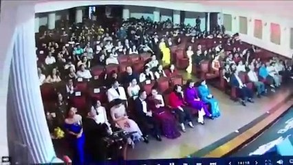 Thuý Ngân mất ví tiền ngay lễ trao giải Mai Vàng