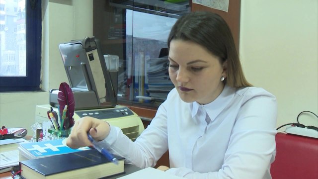 Tola: Mungesa e ndriçimit dhe sinjalistikës shkak për aksidente - News, Lajme - Vizion Plus