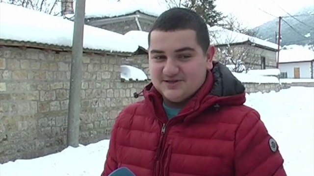 Fluks në Voskopojë, hapja e rrugës shton vizitorët në fundjavë - News, Lajme - Vizion Plus