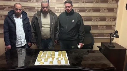 شخصان يستخرجان 22 سبيكة ذهبية من أسوان