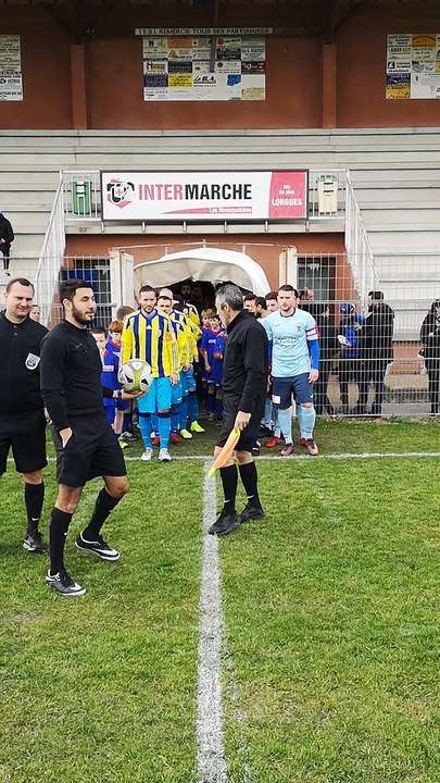 Nos U10 U11 et U13 à l'ouverture du match des s...