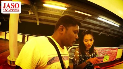 रात में अकेले बैंकाक में तफरी करते हुए...  Going 'Terminal 21' Must Visit Shopping Mall in Bangkok