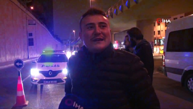 Yan dönen rögar kapağı araçları yolda bıraktı