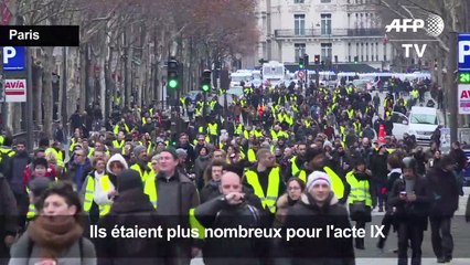"Gilets jaunes": mobilisation en hausse, tension moindre
