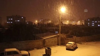 Iğdır'a Mevsimin İlk Karı Yağdı