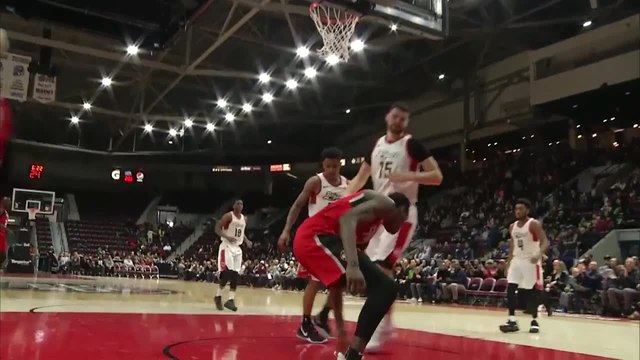 Chris Boucher flies in for the alley-oop slam