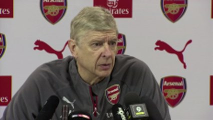 Angry Wenger defends his position as Arsenal boss