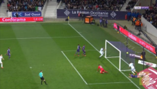 Mitroglou finishes off fine move to give Marseille win