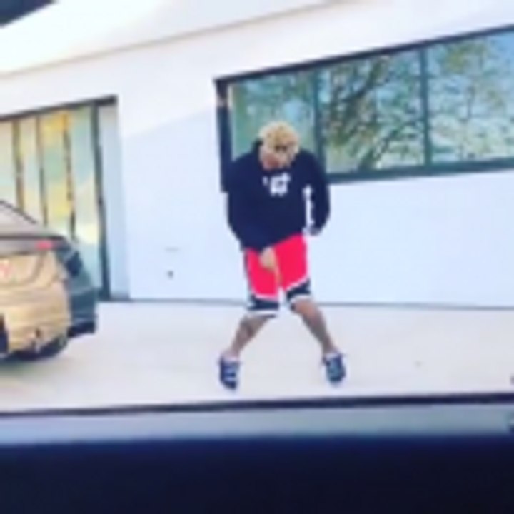 Odell Beckham JR dancing to Flipp Dinero's "Leave Me Alone"