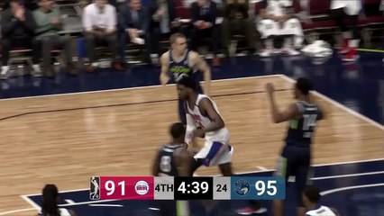 Johnny Hamilton flies in for the alley-oop slam