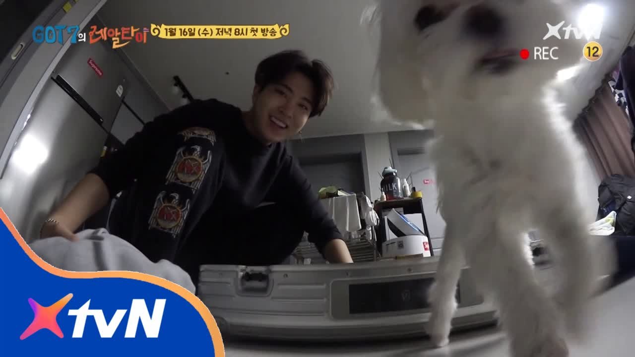 잠옷부터 코코밥알까지..? GOT7 뱀뱀, 영재 짐싸기!