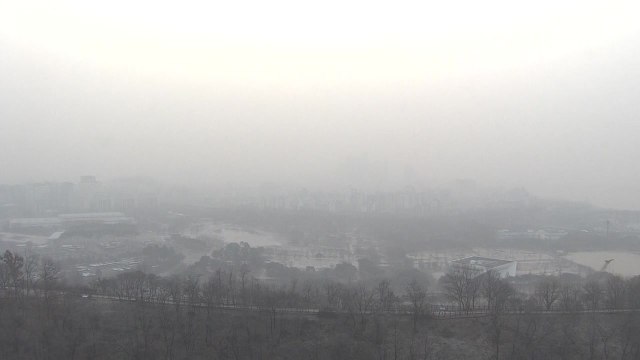 [날씨] 전국 초미세먼지 비상, 평소 6배...내일 오후부터 일시 약화 / YTN