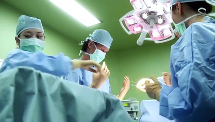 神酒クリニックで乾杯を 第1話