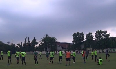 Hadapi Kompetisi Liga 1, Persebaya Buru Pemain Baru