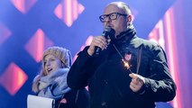 Murdered mayor Pawel Adamowicz: thousands march in Poland to mourn Gdansk chief