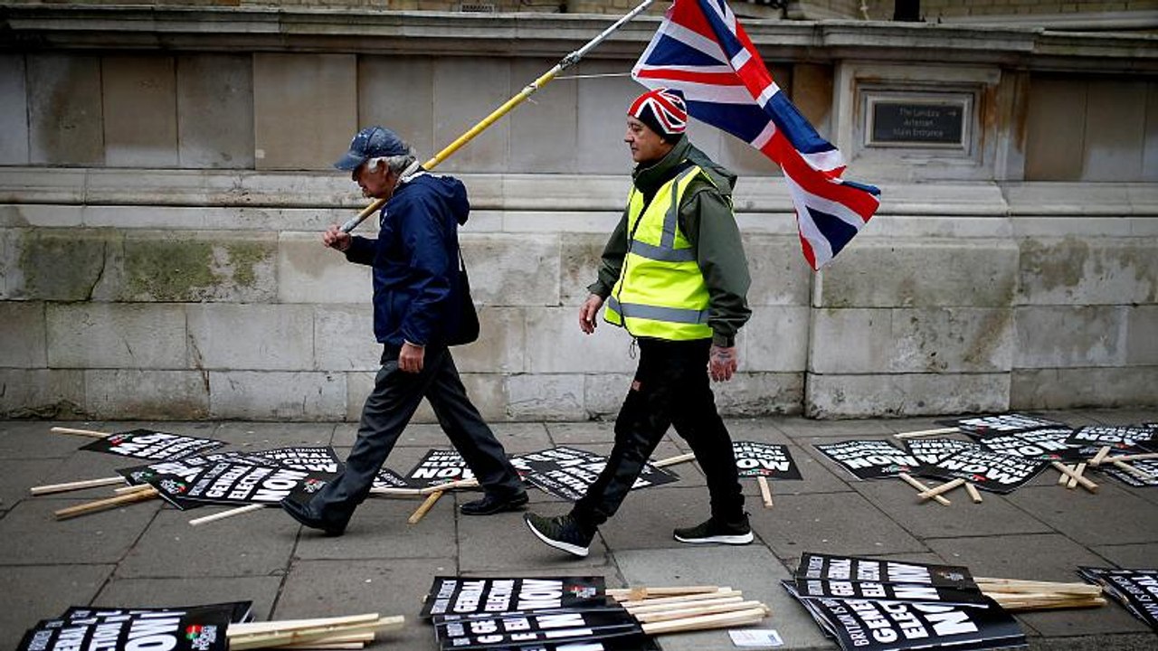Brexit - Showdown in London