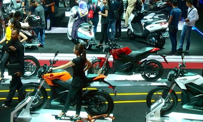 DP 0 Persen Kendaraan Bermotor Picu Kredit Macet