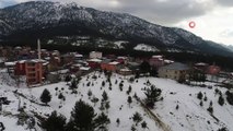 Adanalılar kar görebilmek için 80 kilometre mesafe kat ediyor