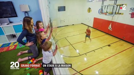 Regardez la nouvelle mode des riches américains qui construisent à domicile des vrais complexes sportifs ! Vidéo
