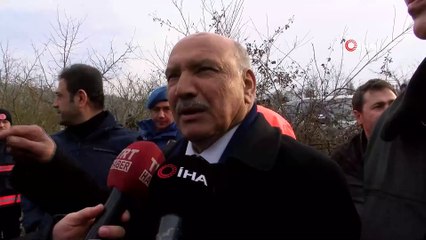 Patlama sonrası Erenler Kaymakamı Karabulut olay yerinde inceleme yaptı