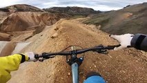 VTT dans les montagnes en Islande