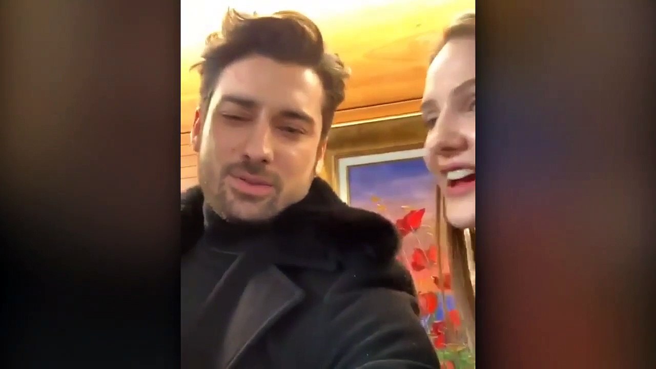 Azra & Cenk Canlı Yayın