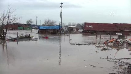 Bursa'da Dere Taştı, Evleri Su Bastı