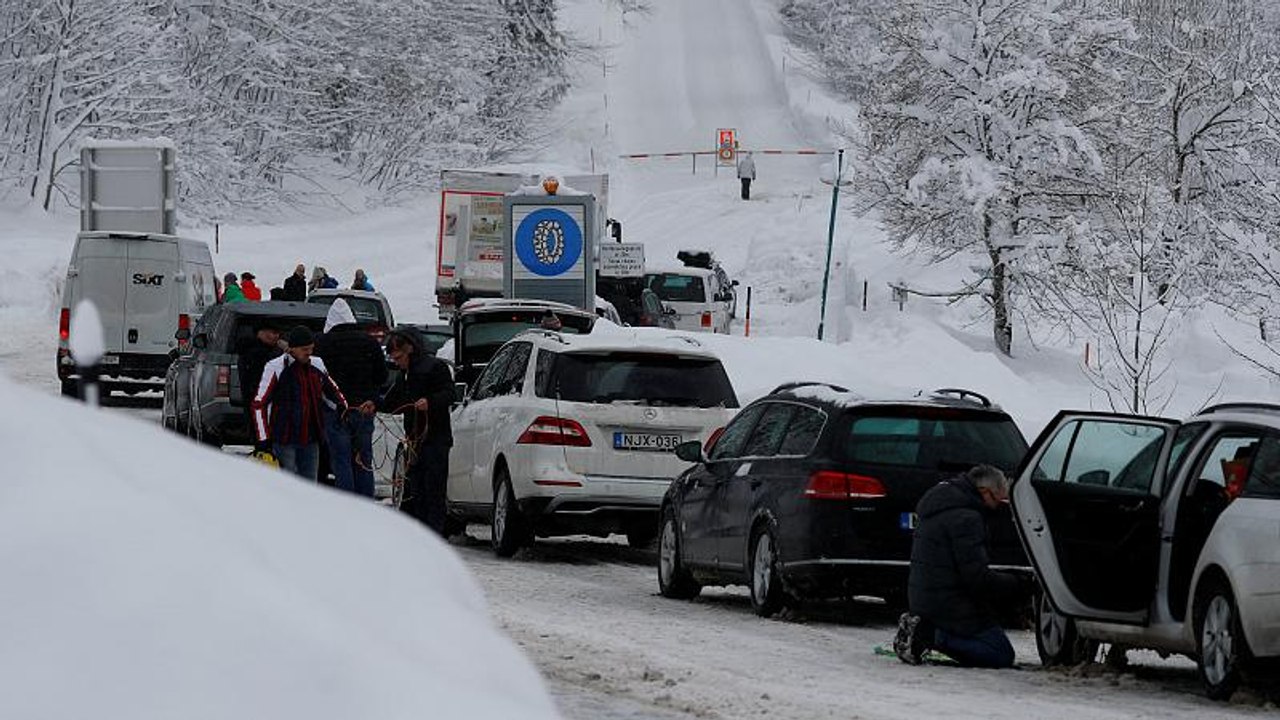 Schneechaos im gesamten Alpenraum geht weiter